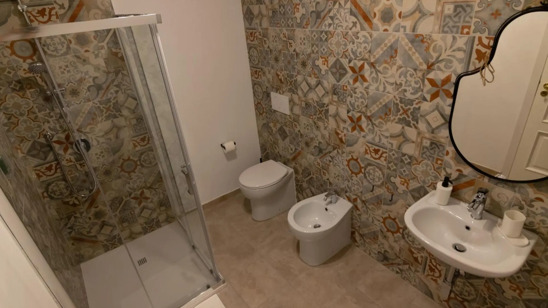 R-Home Exclusive Rooms Catania Italy