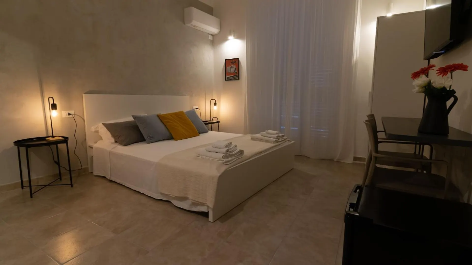 R-Home Exclusive Rooms Catania