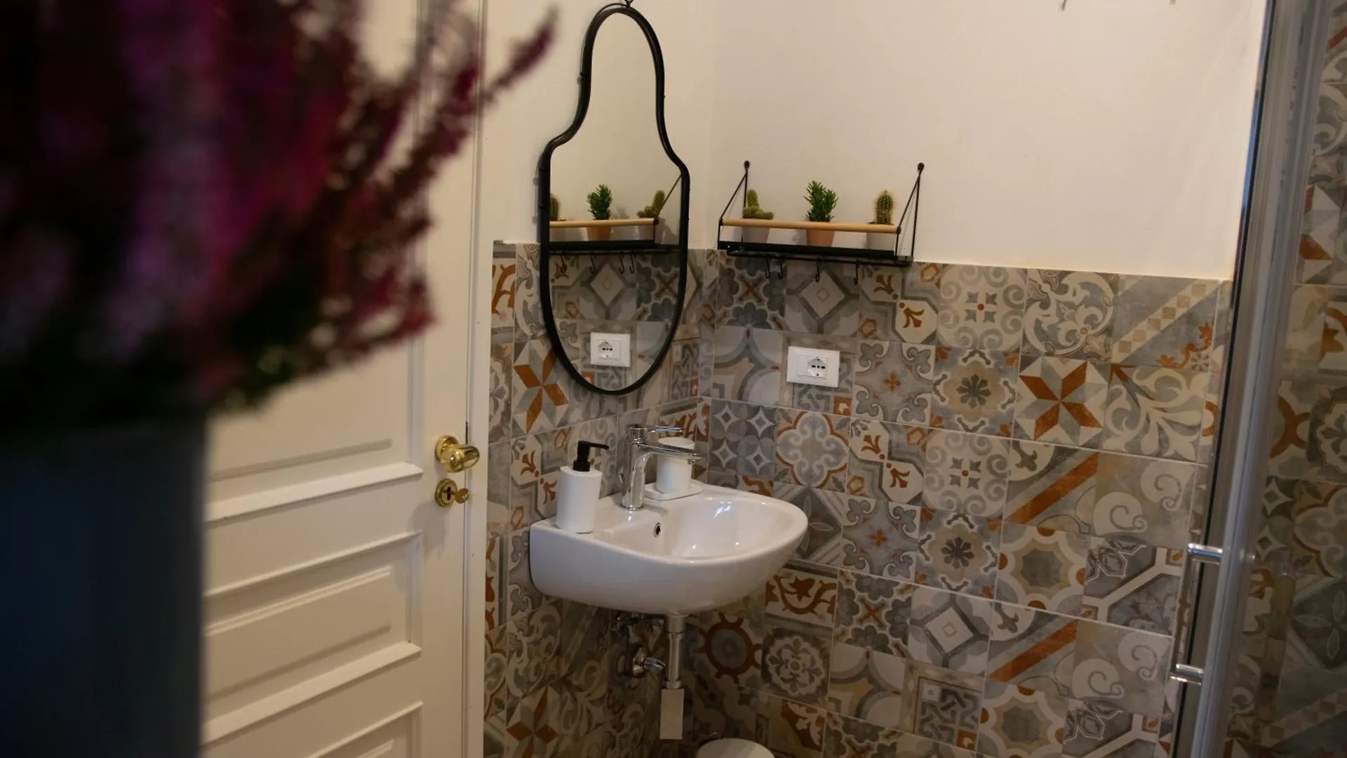 R-Home Exclusive Rooms Catania 0*,