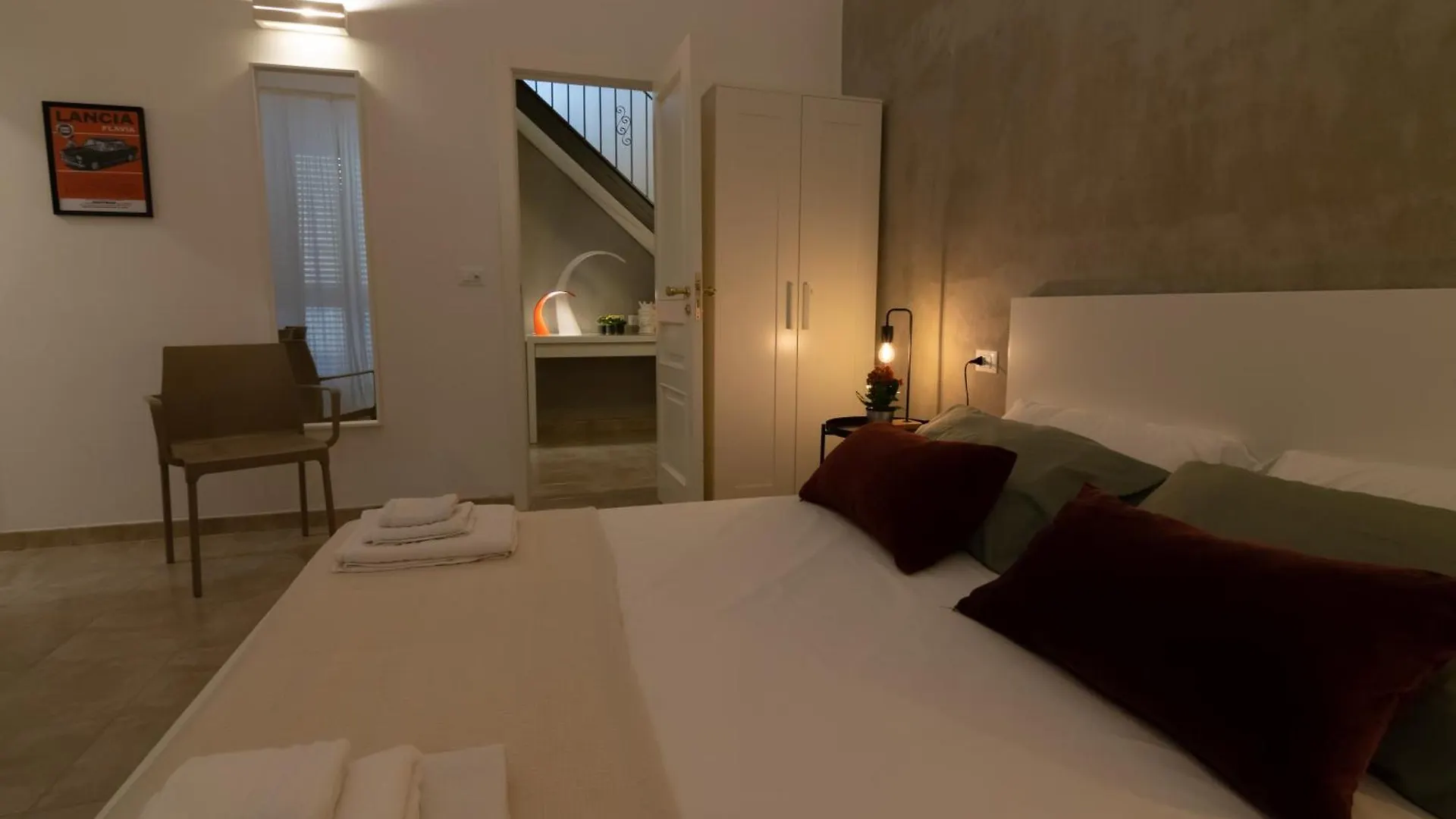 R-Home Exclusive Rooms Catania Italy