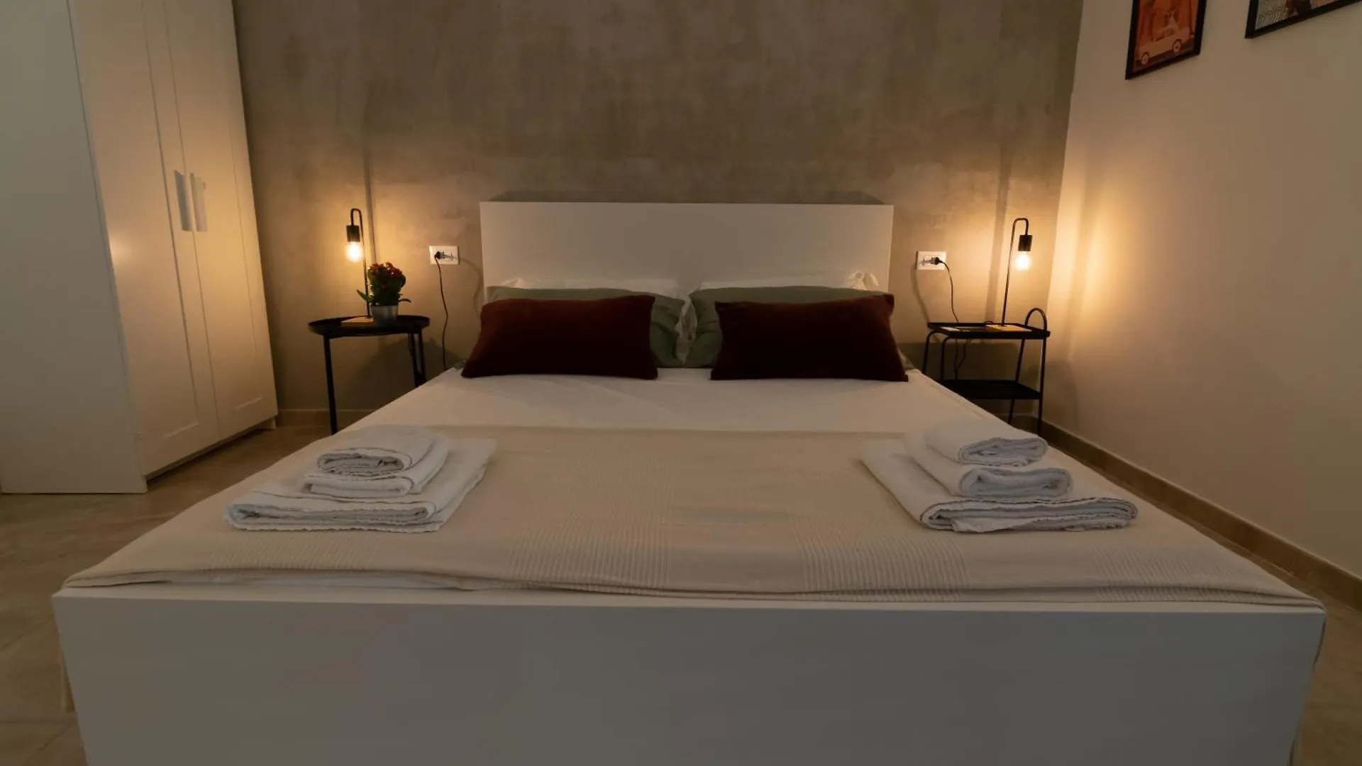 R-Home Exclusive Rooms Catania